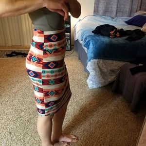 Flexible pencil skirt